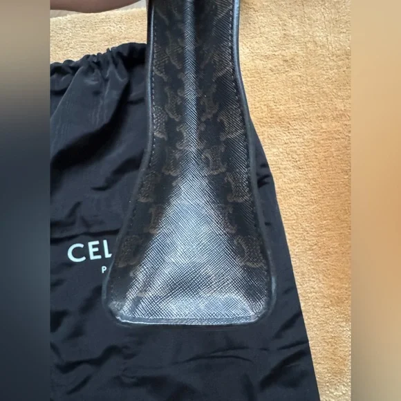 NWOT CÉLINE Black Triomphe Coated Canvas Vertical Cabas Medium - Picture 10 of 16